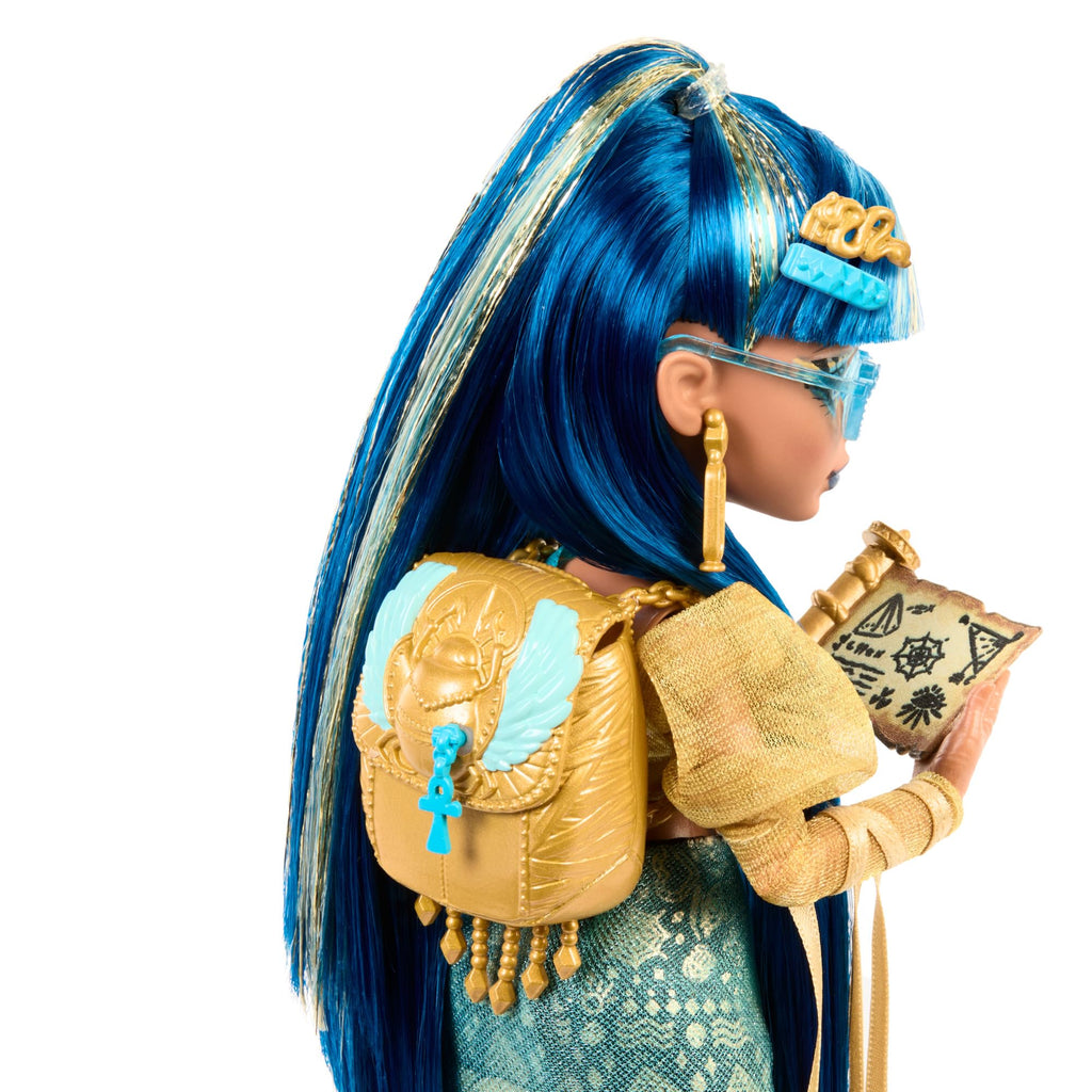 Doll in Golden Clothes D272041