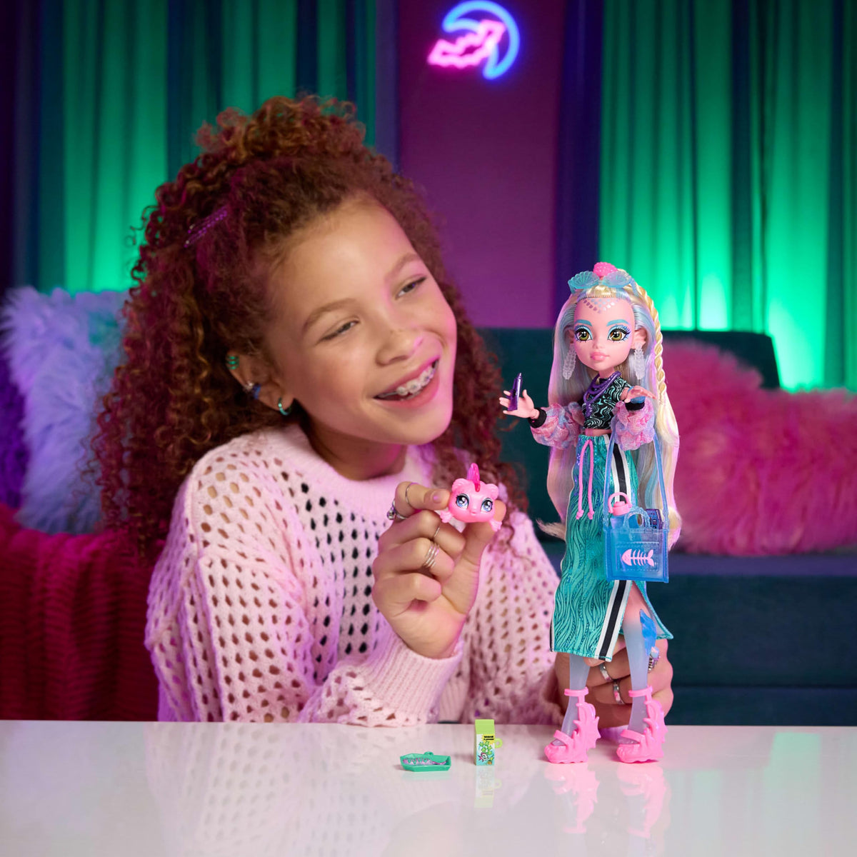 Blue Doll with Pet Piranha S7784